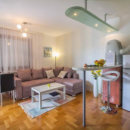 Stan Na Dan Banja Luka Apartment Exterior foto
