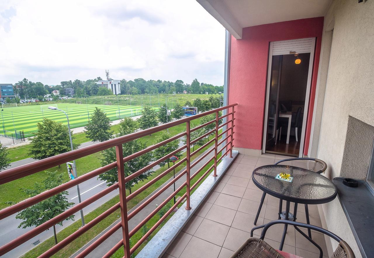 Stan Na Dan Banja Luka Apartment Exterior foto