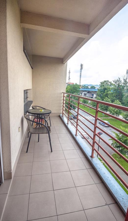 Stan Na Dan Banja Luka Apartment Exterior foto